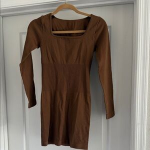 Elegant Brown Long Sleeve Dress